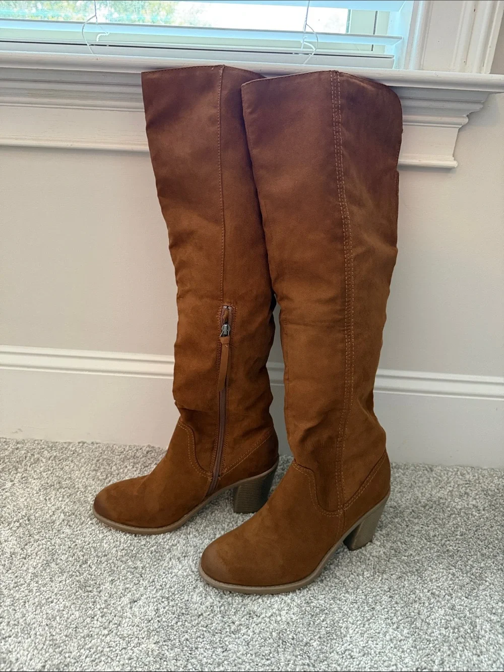 DV  by Dole Vita Knee Boots, Never Worn, 10